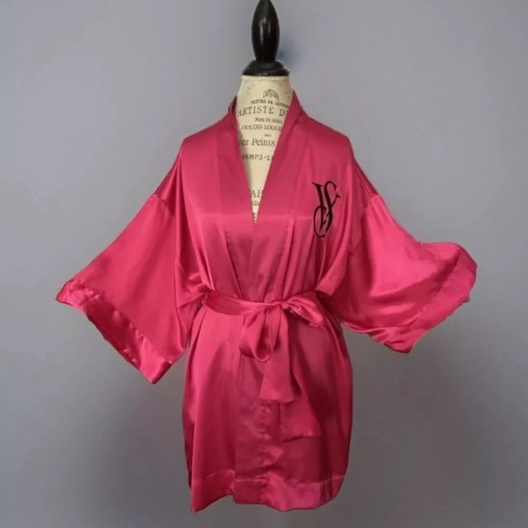 EXTREMELY RARE Victorias Secret NYC Fashion Show 2011 Silk Kimono - Picture 8 of 11